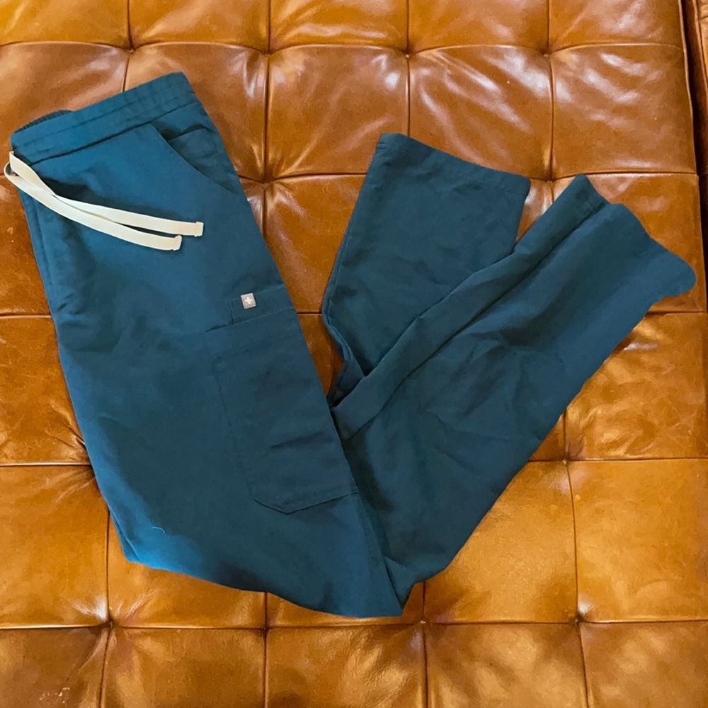 Caribbean blue figs skinny scrub pants
